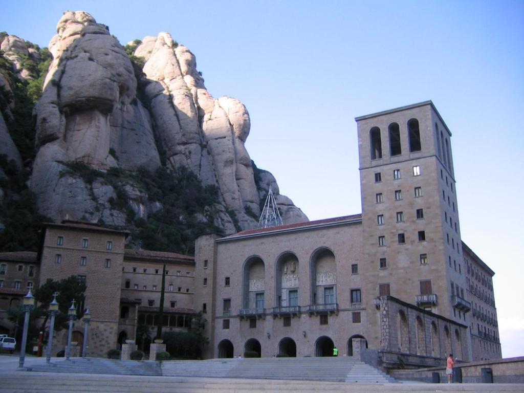 Hostal La Masia มันเรซา ภายนอก รูปภาพ